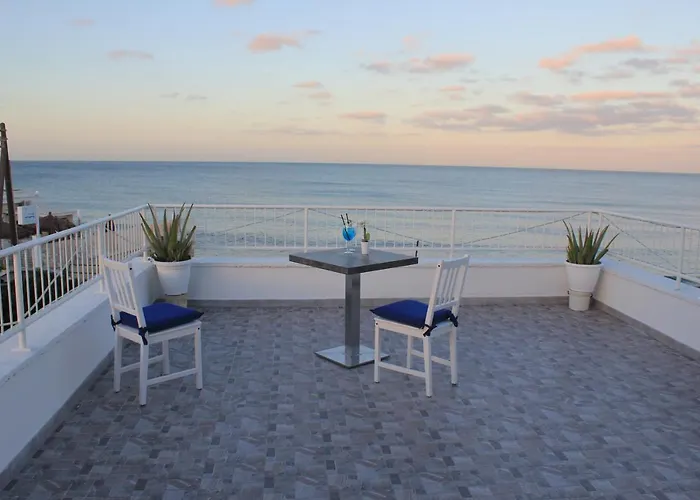 לינה וארוחת בוקר S.anna *